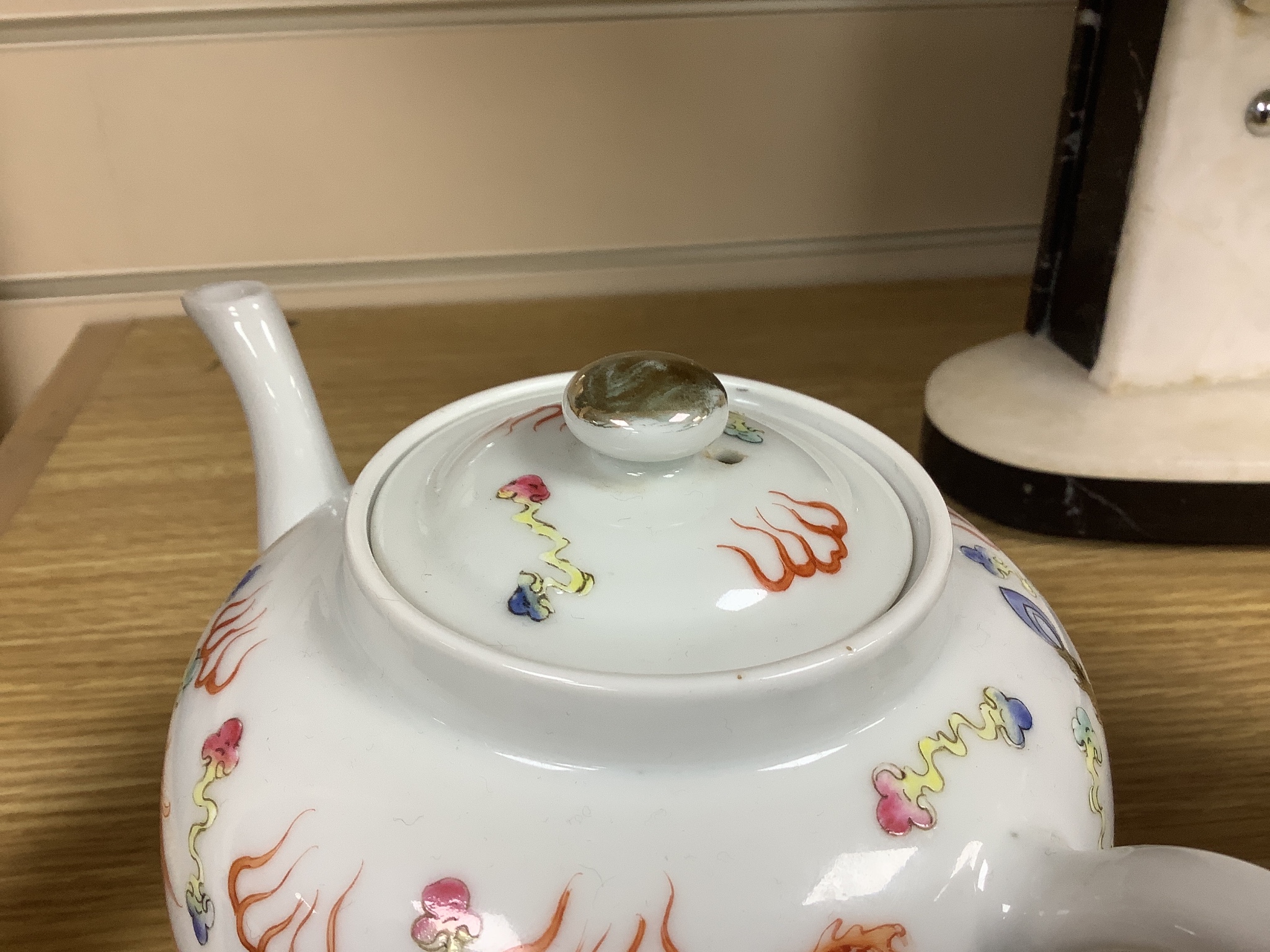 A Chinese porcelain ‘dragon’ teapot, height 13cm